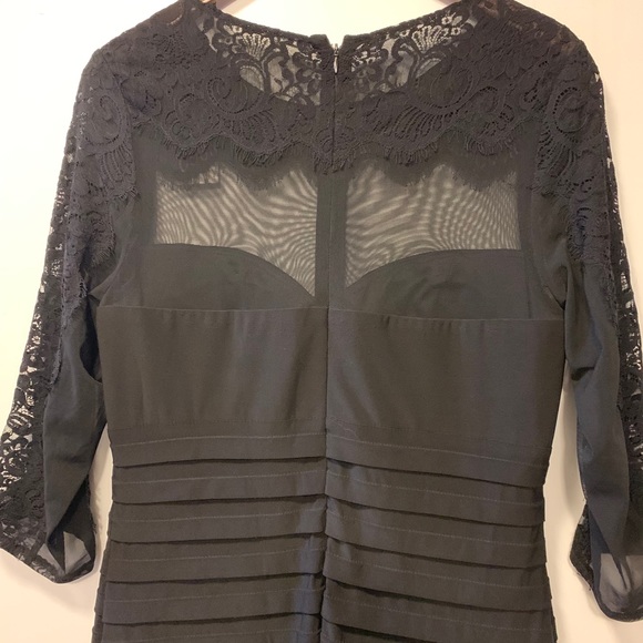 Xscape Women's Lace Trim Shutter Pleated Sheath - Picture 7 of 8